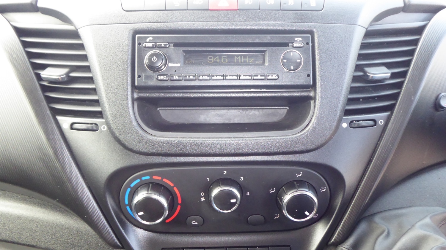 Used Iveco Daily 2016 for sale - 75872829: Photo 5