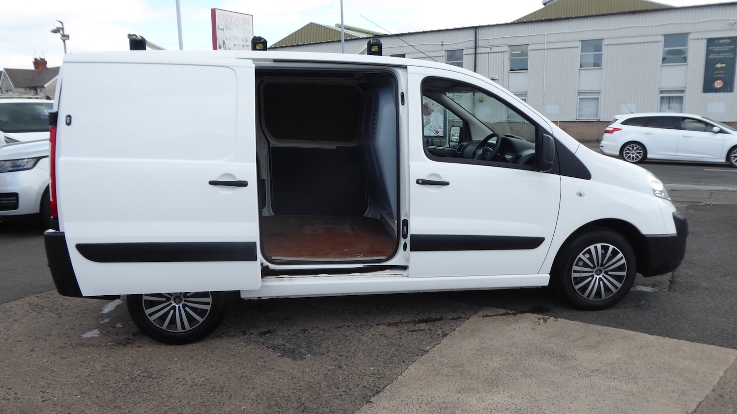 Used Citroen Dispatch 2016 for sale - 76613673: Photo 16