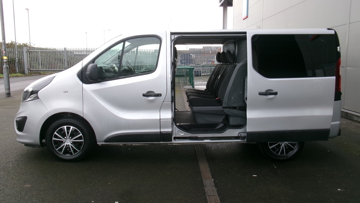 Used Vauxhall Vivaro 2018 for sale - 78064496: Photo 16
