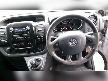 Used Vauxhall Vivaro 2018 for sale - 78064496: Photo