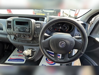 Used Vauxhall Vivaro undefined for sale - 78329870: Photo