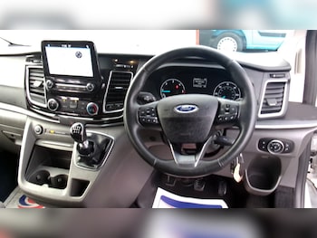 Used Ford Tourneo Custom 2018 for sale - 77168748: Photo