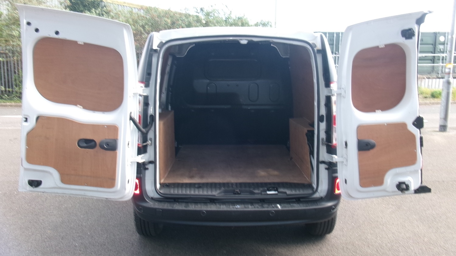 Used Renault Kangoo 2017 for sale - 78225987: Photo 9