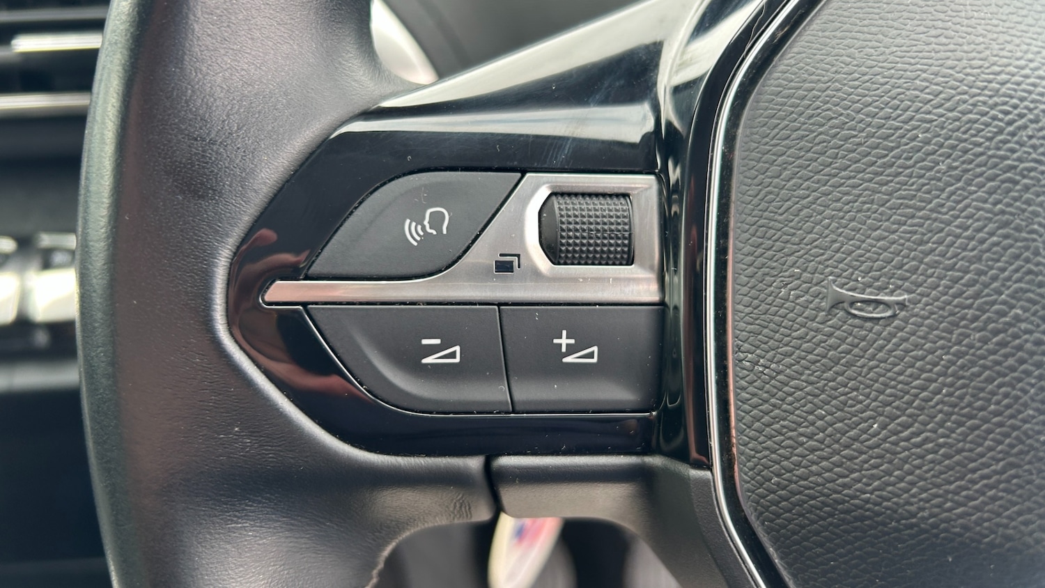 Used Peugeot 3008 2019 for sale - 78040344: Photo 21