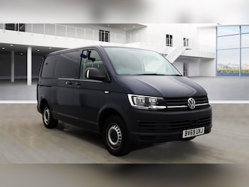 Used Volkswagen Transporter 2019 for sale - 76450429: Photo