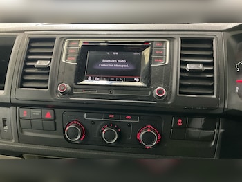 Used Volkswagen Transporter 2019 for sale - 76450429: Photo