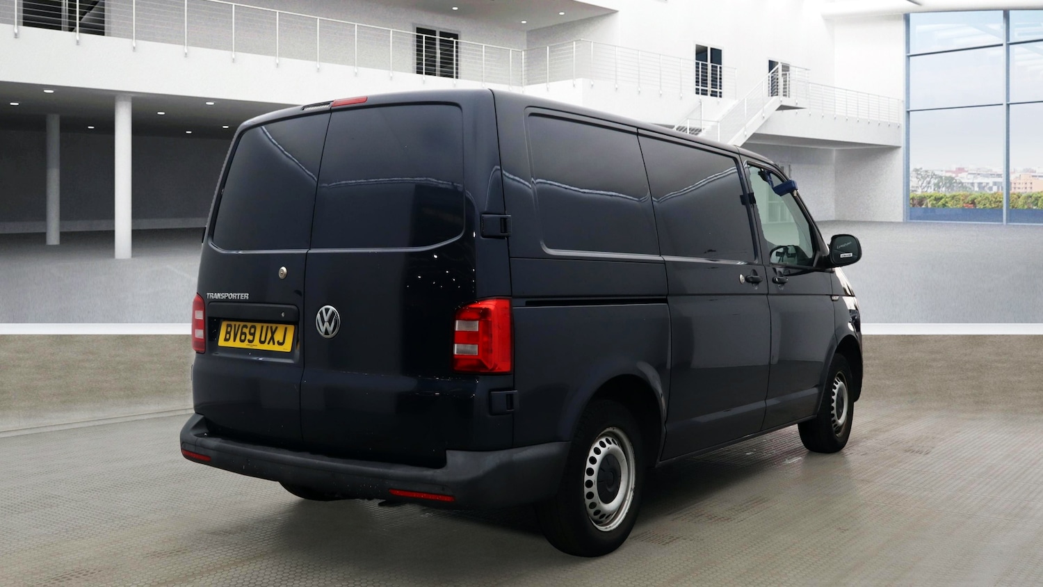 Used Volkswagen Transporter 2019 for sale - 76450429: Photo 8