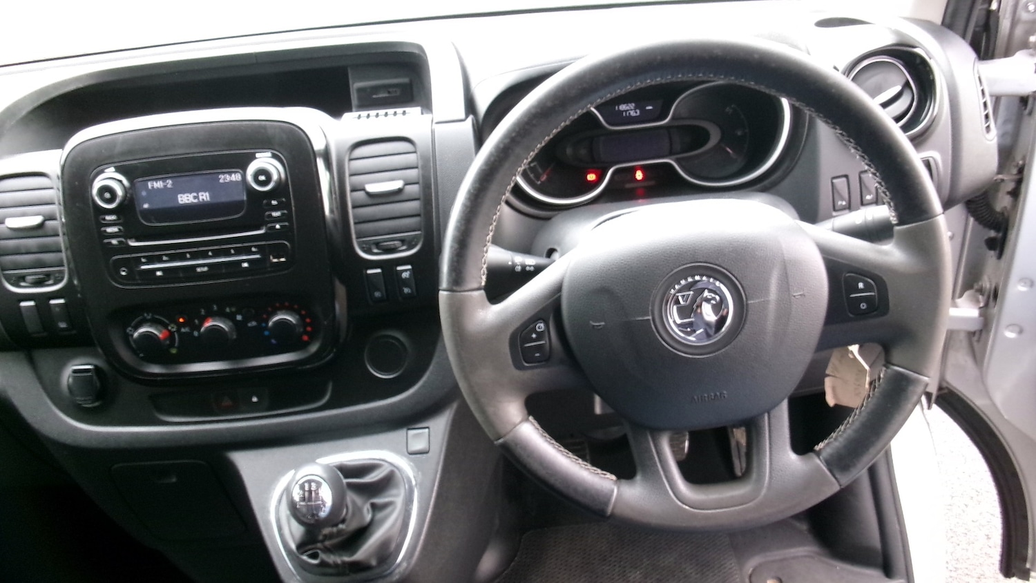 Used Vauxhall Vivaro 2018 for sale - 77198289: Photo 4