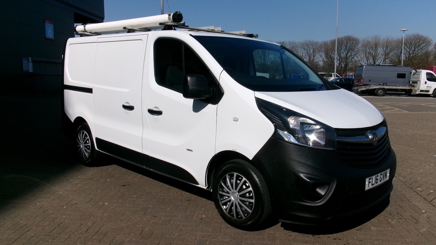 Used Vauxhall Vivaro 2016 for sale - 76924199: Photo 2