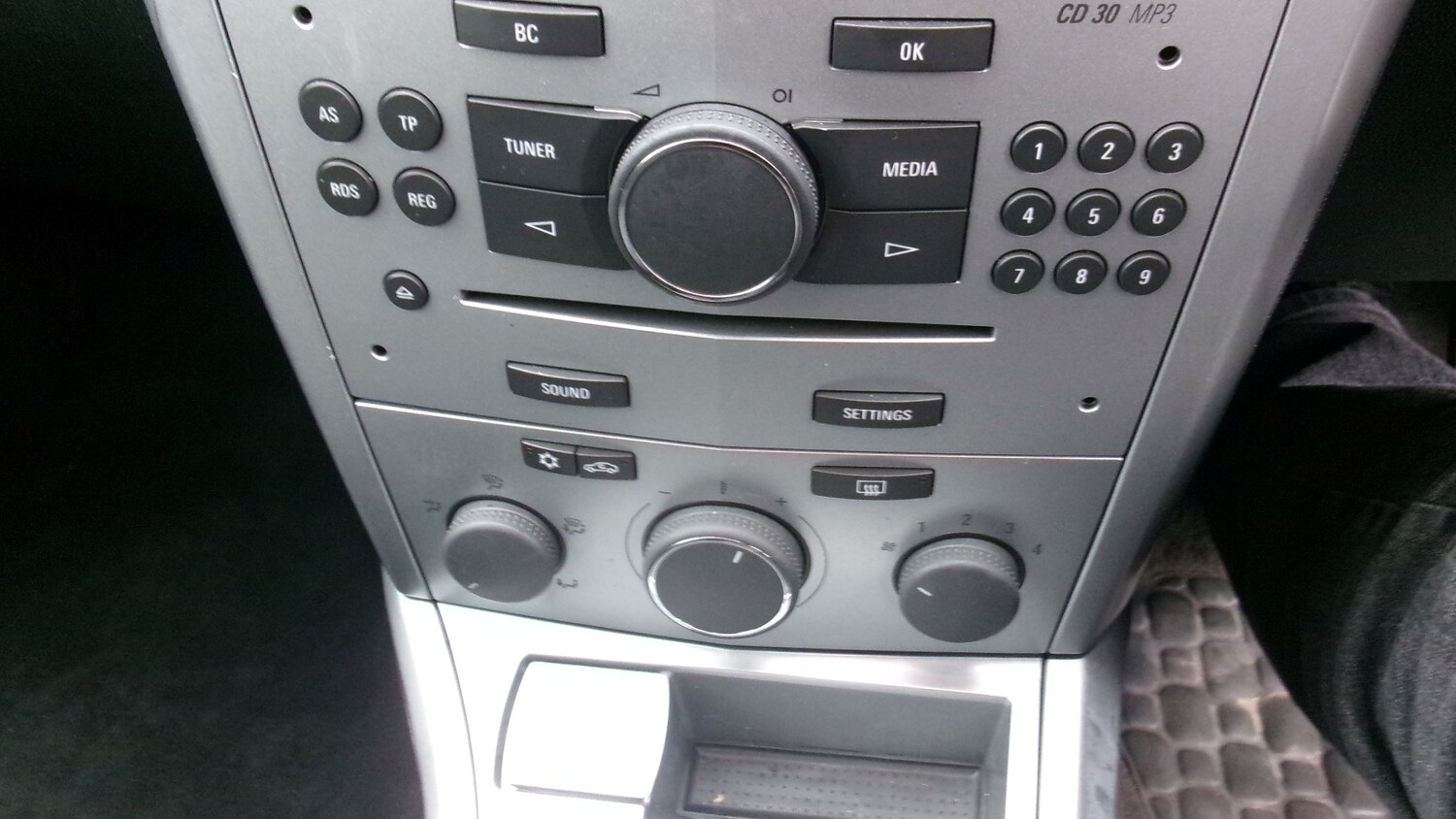 Used Vauxhall Astra Van 2012 for sale - 76414005: Photo 4