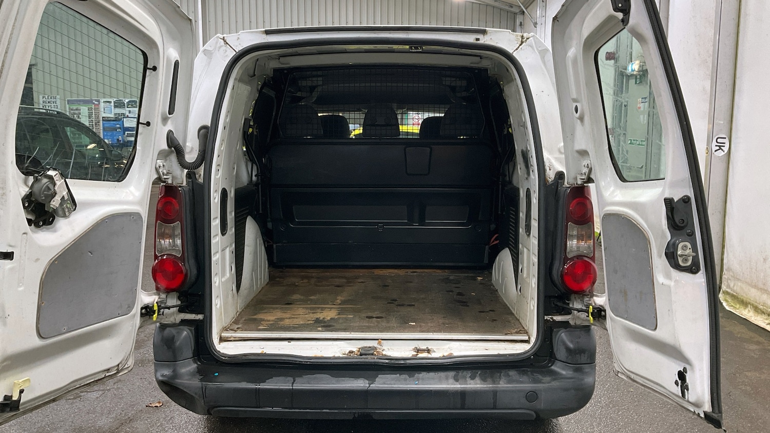 Used Peugeot Partner 2013 for sale - 76738376: Photo 10