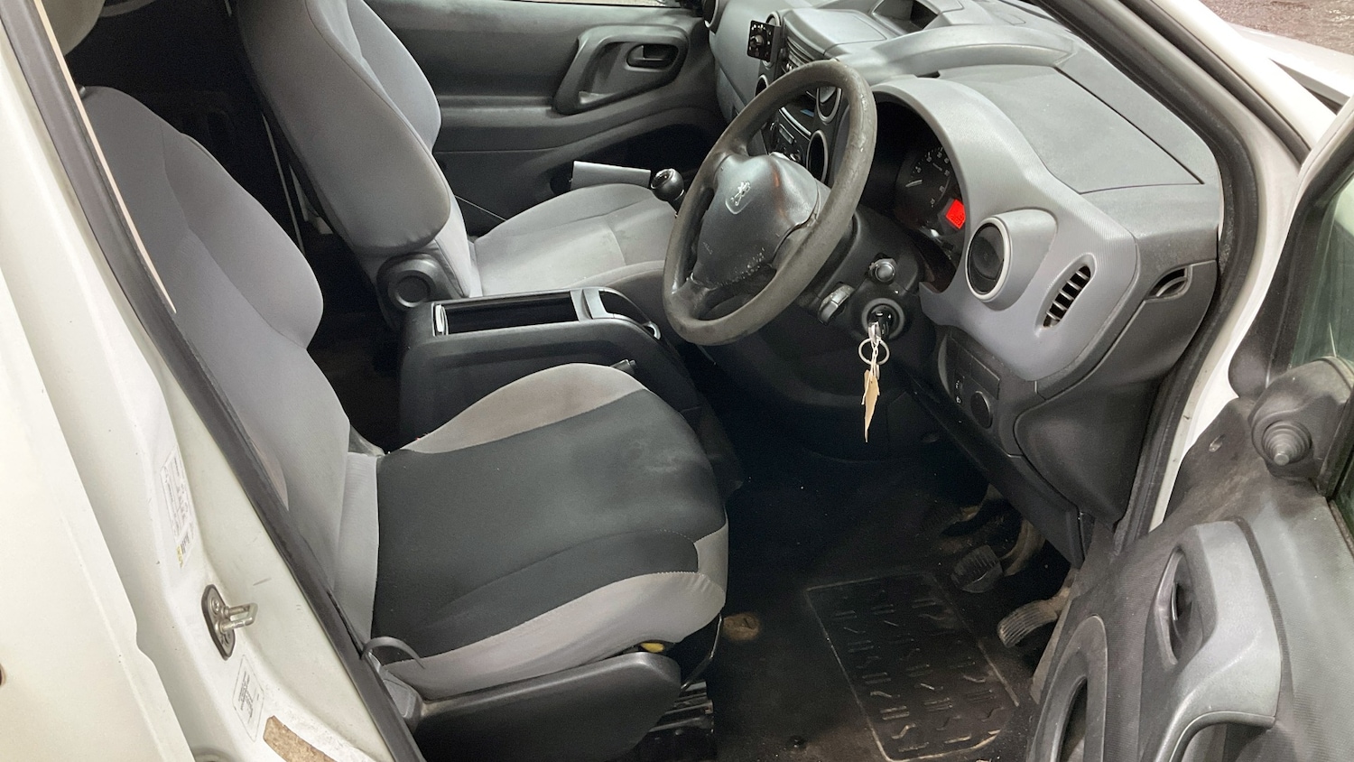 Used Peugeot Partner 2013 for sale - 76738376: Photo 3