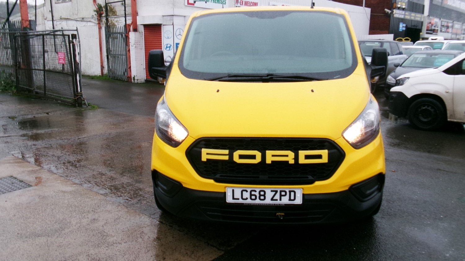 Used Ford Transit Custom 2019 for sale - 76835048: Photo 2