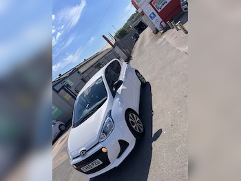 Used Hyundai i10 2019 for sale - 76413356: Photo