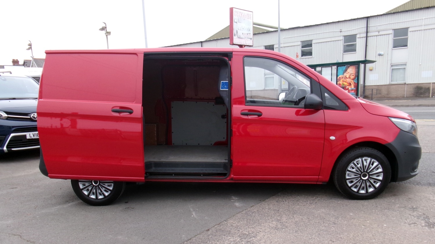 Used Mercedes-Benz Vito 2015 for sale - 76478046: Photo 14