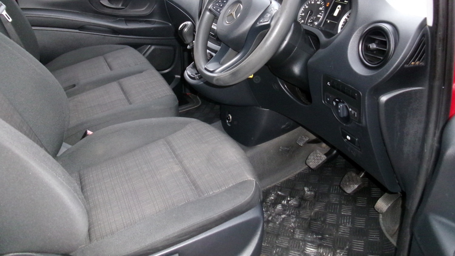 Used Mercedes-Benz Vito 2015 for sale - 76478046: Photo 3