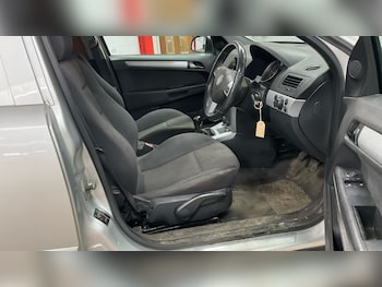 Used Vauxhall Astra Van 2012 for sale - 75382613: Photo