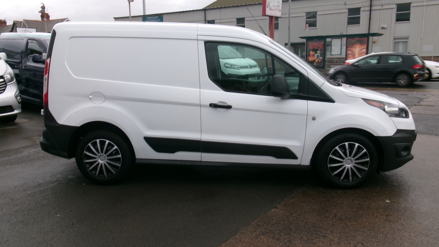 Used Ford Transit Connect 2018 for sale - 76924169: Photo 17