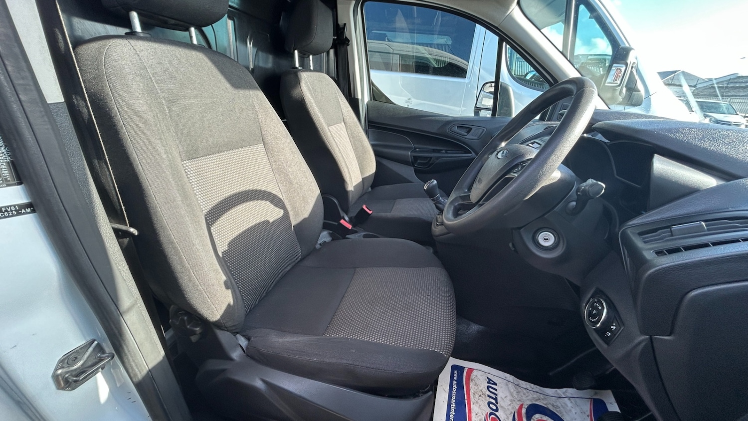 Used Ford Transit Connect 2018 for sale - 76924169: Photo 21