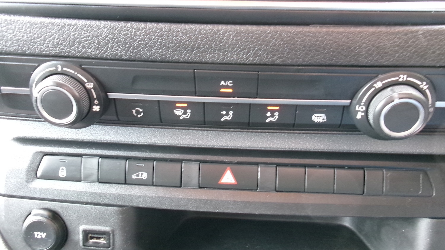 Used Vauxhall Vivaro 2021 for sale - 76302190: Photo 5