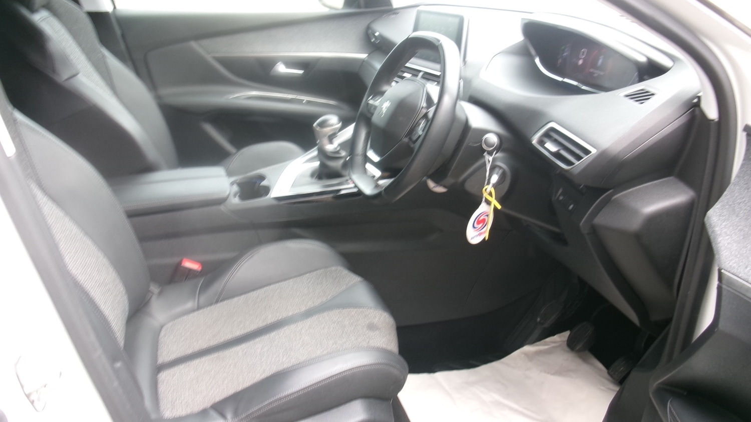 Used Peugeot 3008 2019 for sale - 76613653: Photo 3