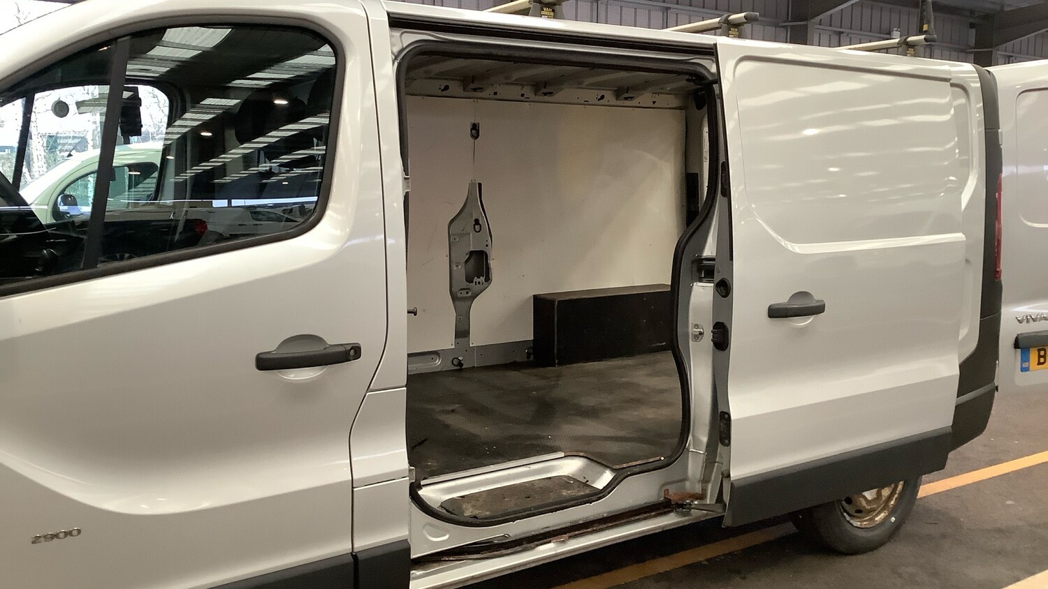 Used Vauxhall Vivaro 2017 for sale - 77650309: Photo 10