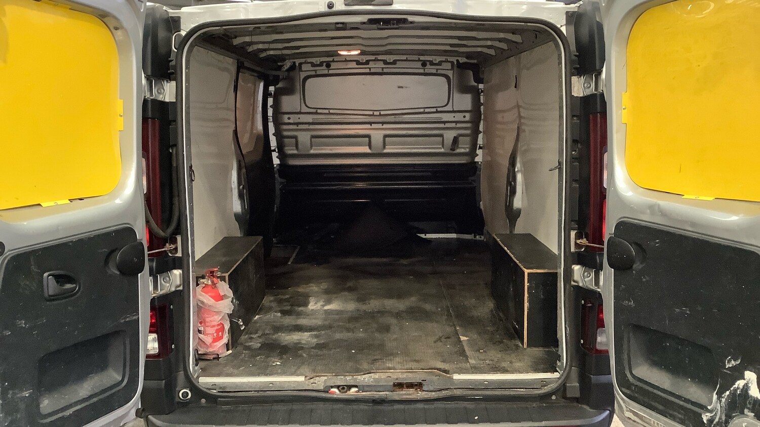 Used Vauxhall Vivaro 2017 for sale - 77650309: Photo 7