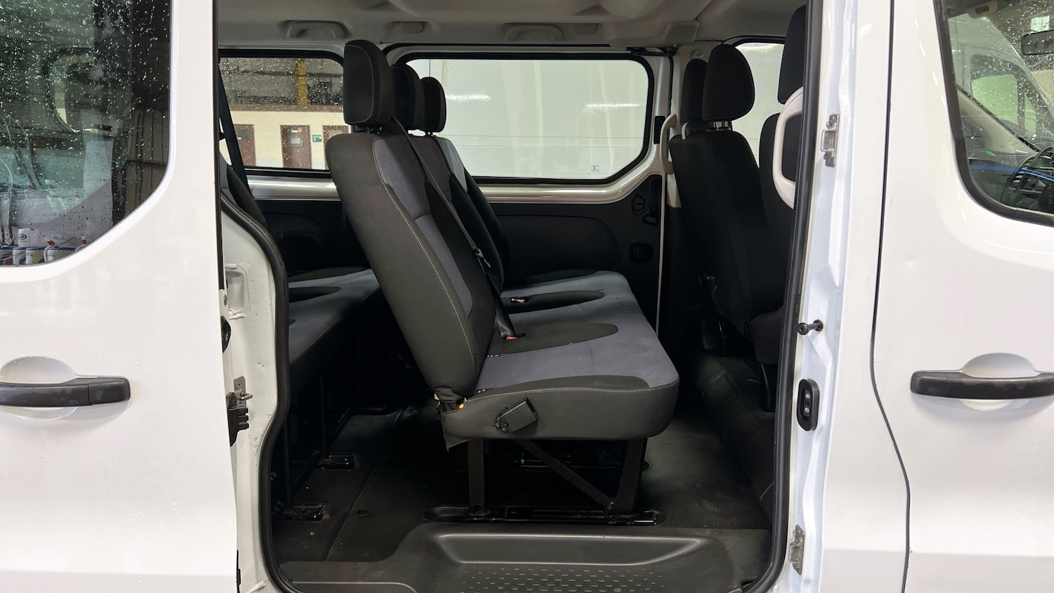 Used Vauxhall Vivaro 2015 for sale - 77490648: Photo 10