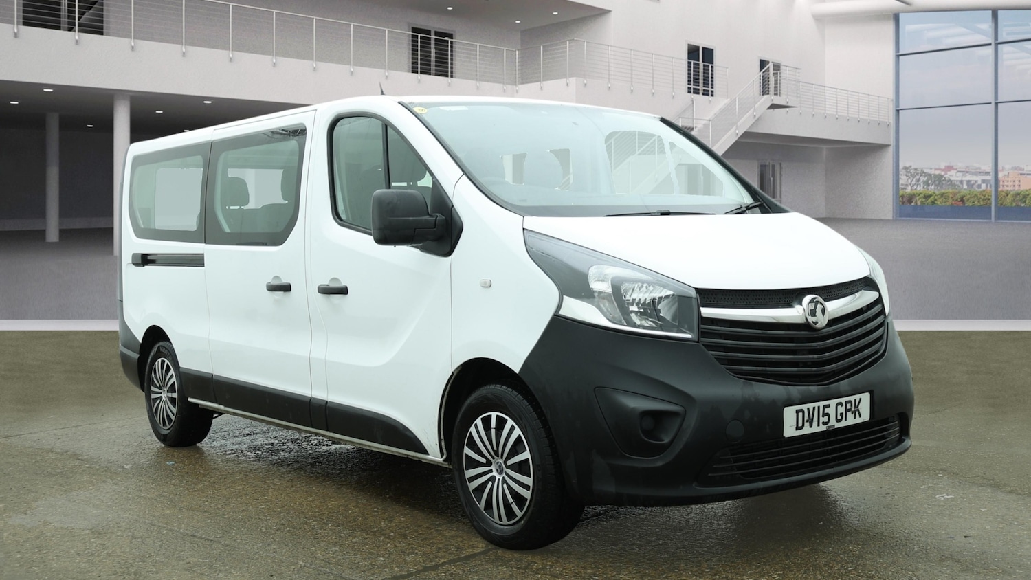 Used Vauxhall Vivaro 2015 for sale - 77490648: Photo 2