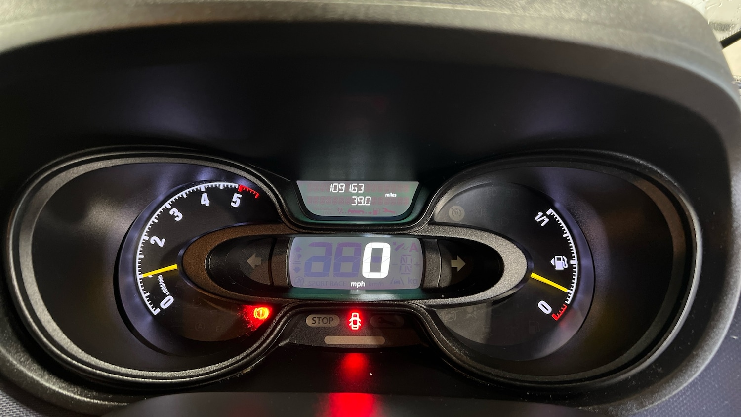 Used Vauxhall Vivaro 2015 for sale - 77490648: Photo 5