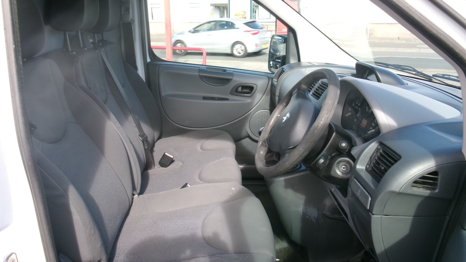 Used Peugeot Expert 2013 for sale - 77337788: Photo 3