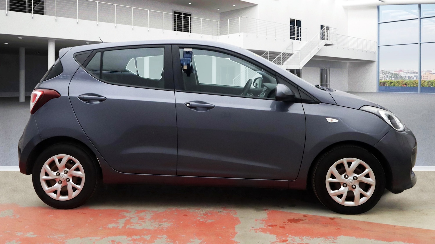 Used Hyundai i10 2017 for sale - 76626735: Photo 10