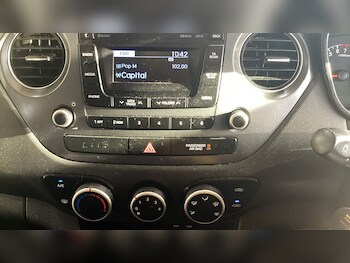 Used Hyundai i10 2017 for sale - 76626735: Photo