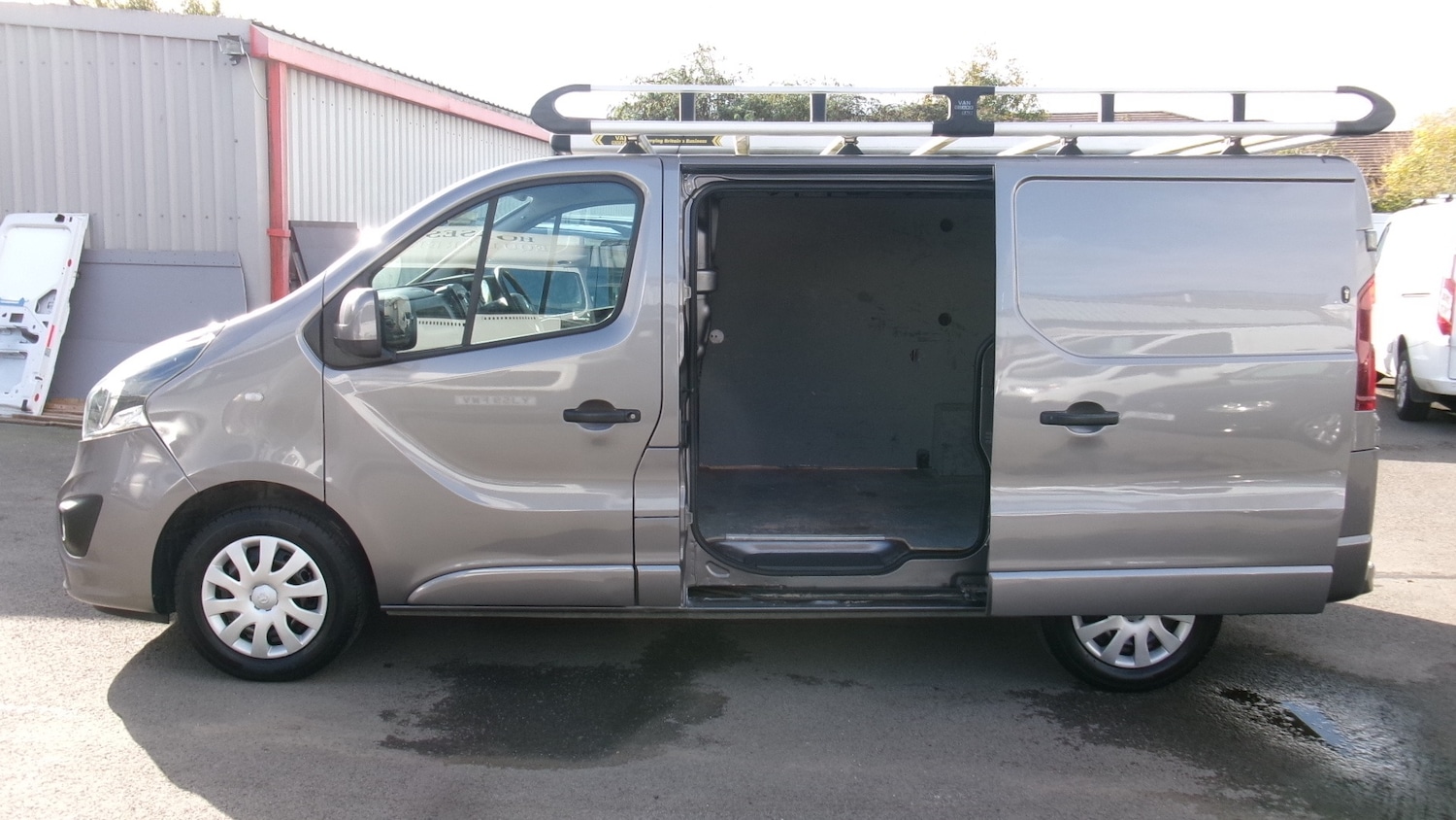 Used Vauxhall Vivaro 2016 for sale - 77047878: Photo 12