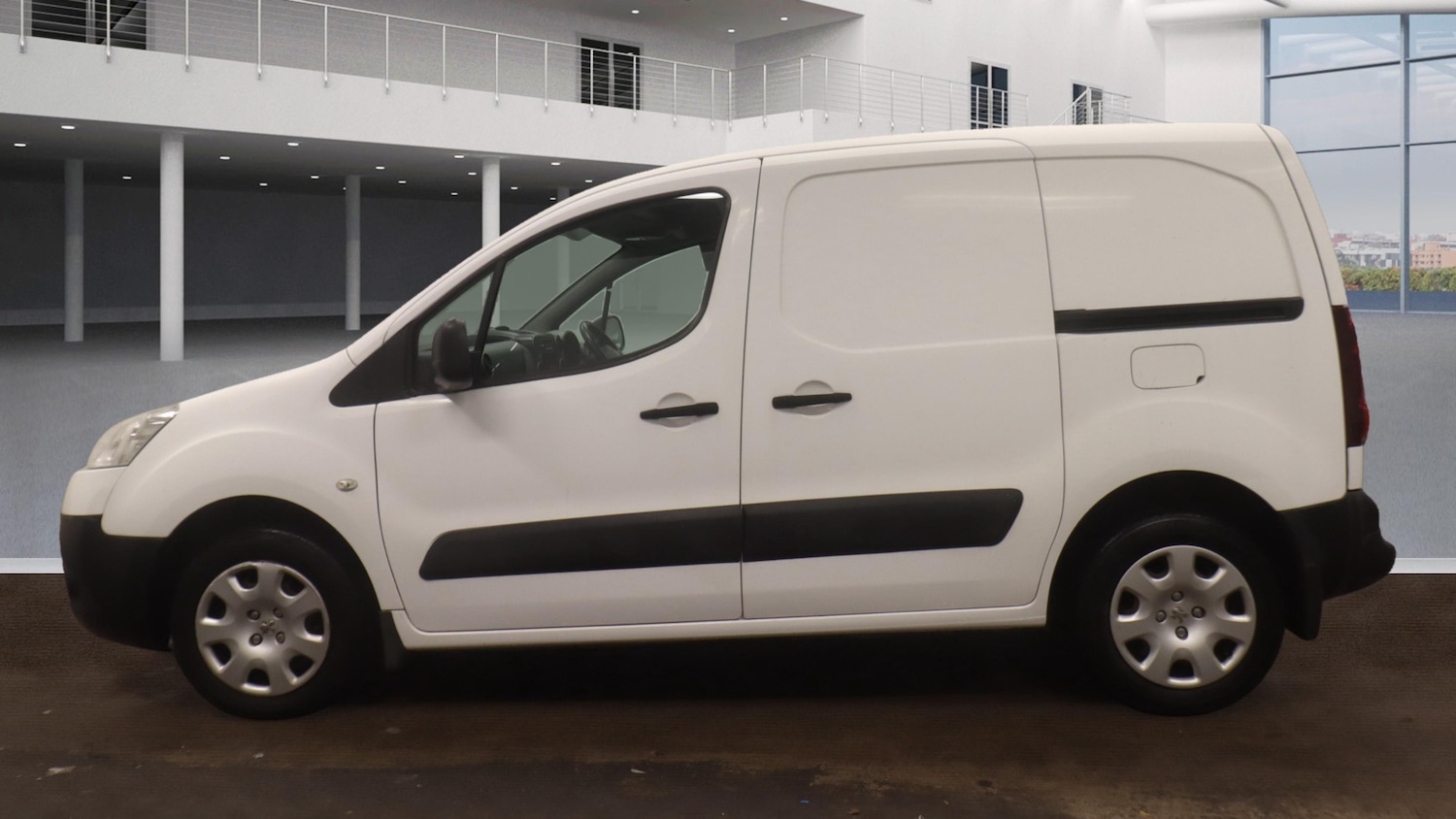 Used Peugeot Partner 2013 for sale - 76682386: Photo 9