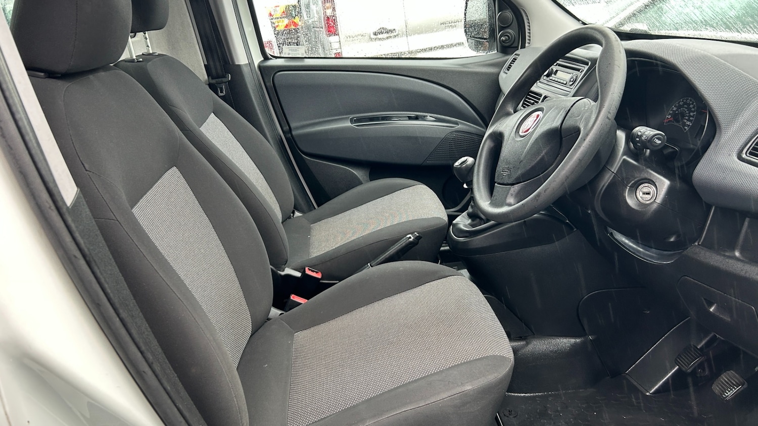 Used Fiat Doblo 2017 for sale - 76478091: Photo 2