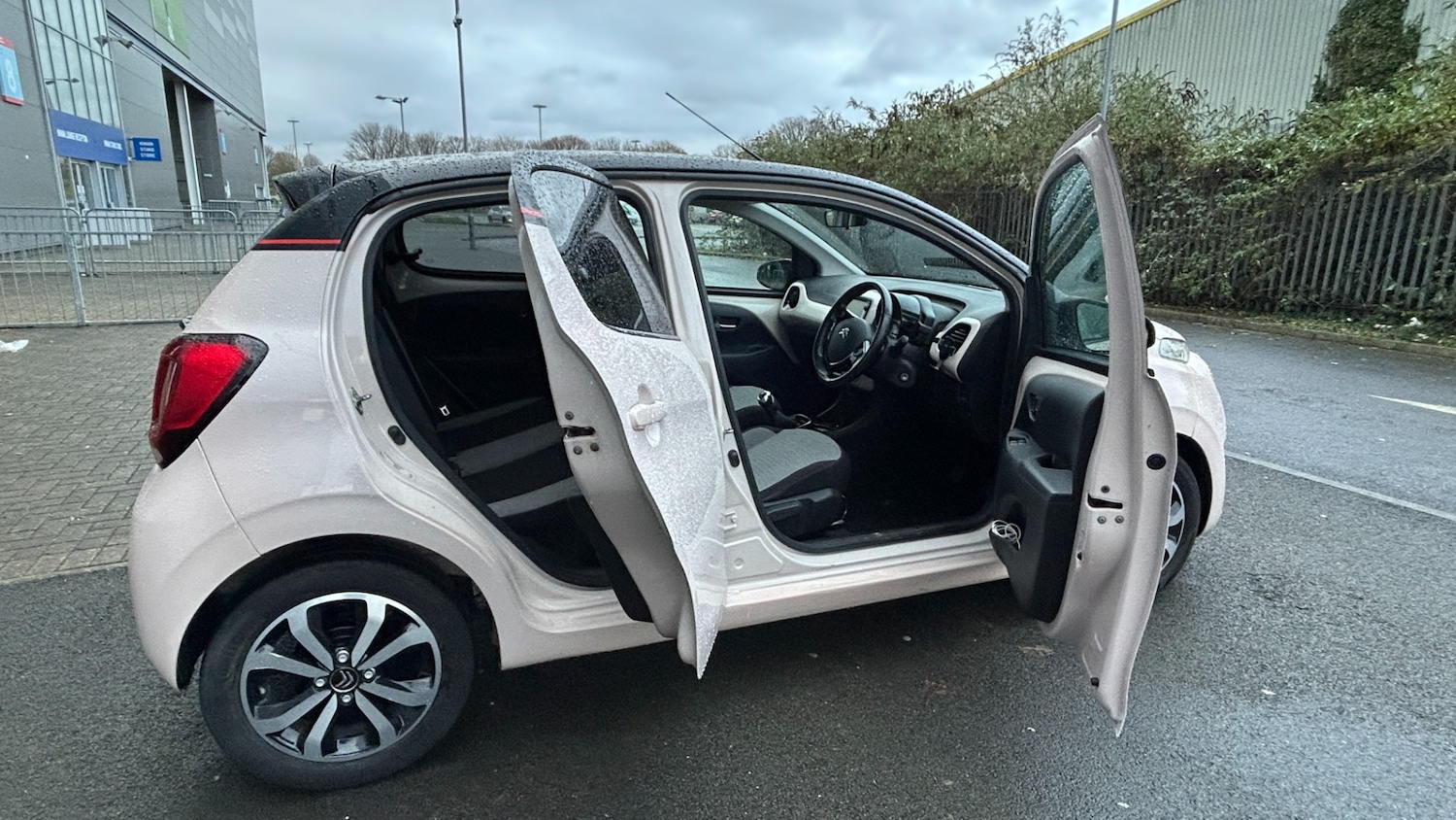 Used Citroen C1 2018 for sale - 76780421: Photo 10