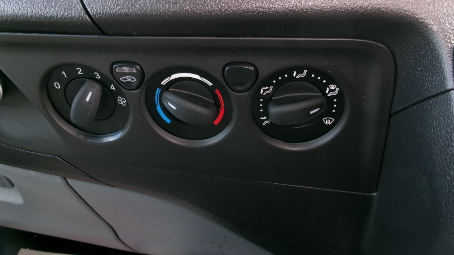 Used Ford Transit Custom 2017 for sale - 78079430: Photo 5