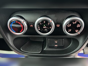 Used Fiat 500L 2014 for sale - 77034450: Photo