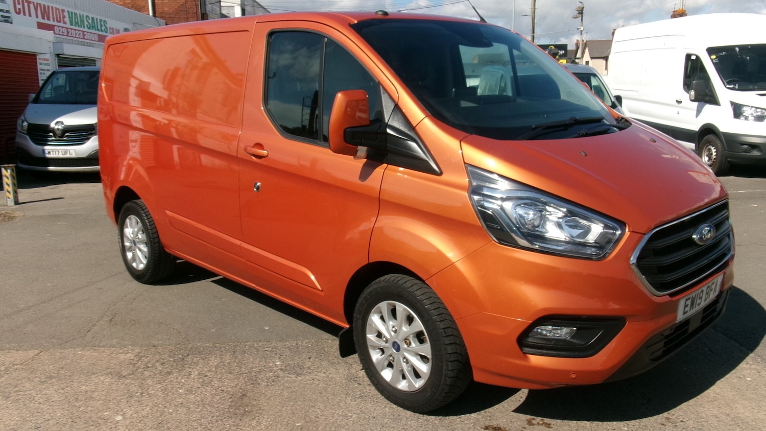Used Ford Transit Custom 2019 for sale - 78084570: Photo 2