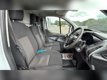 Used Ford Transit Custom 2017 for sale - 78542448: Photo
