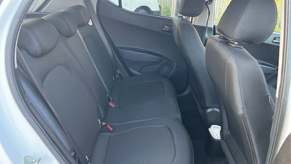 Used Hyundai i10 2019 for sale - 74663569: Photo 12