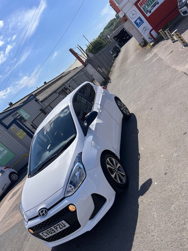 Used Hyundai i10 2019 for sale - 74663569: Photo 2