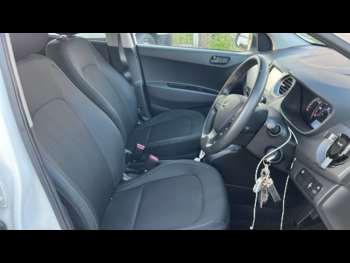 Used Hyundai i10 2019 for sale - 74663569: Photo