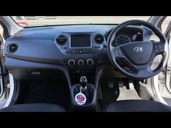 Used Hyundai i10 2019 for sale - 74663569: Photo