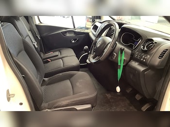 Used Vauxhall Vivaro 2019 for sale - 79400576: Photo
