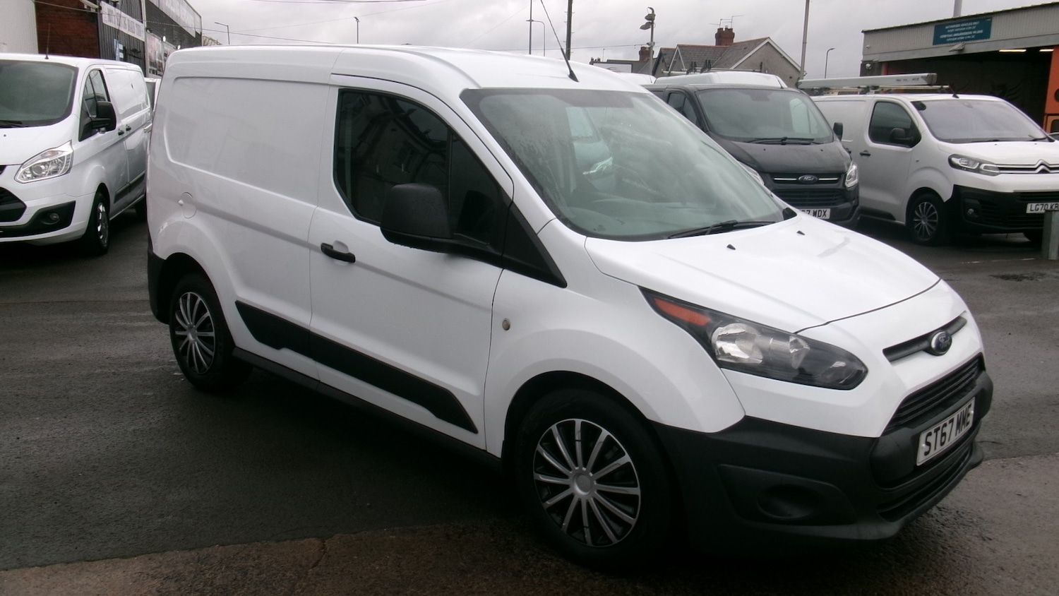 Used Ford Transit Connect 2018 for sale - 75872632: Photo 2