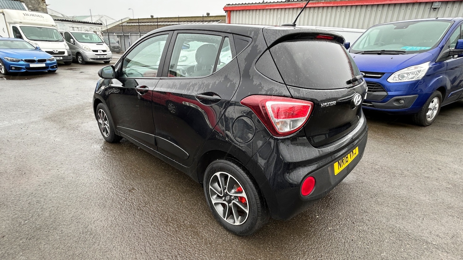 Used Hyundai i10 2018 for sale - 77904232: Photo 12