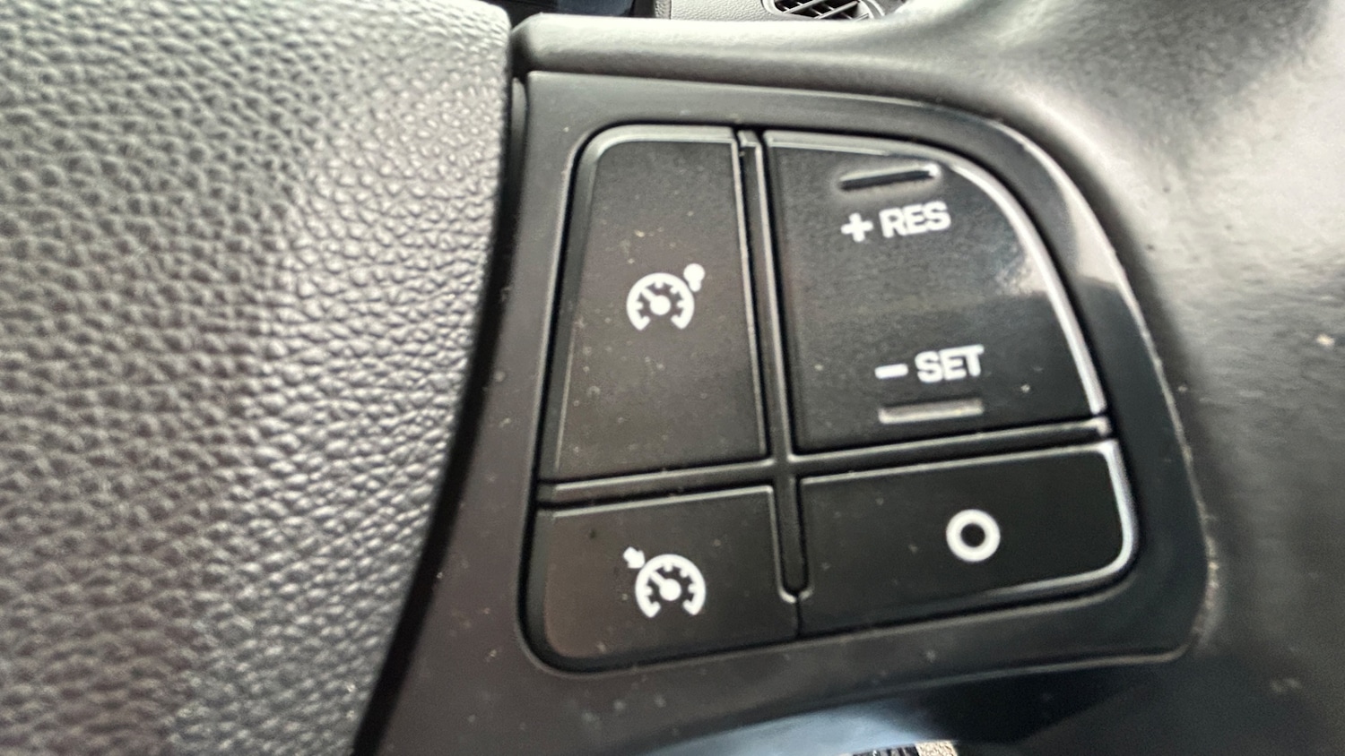 Used Hyundai i10 2018 for sale - 77904232: Photo 14