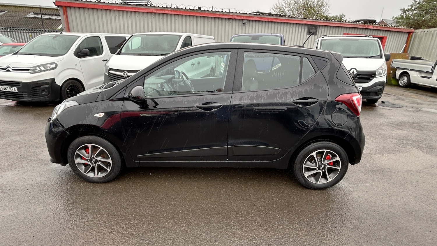 Used Hyundai i10 2018 for sale - 77904232: Photo 21